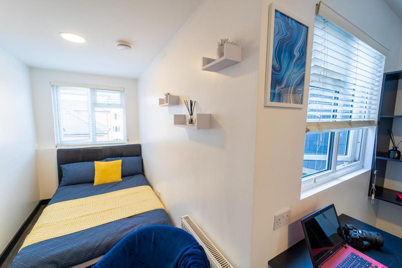 Staysa Equipped Studios Near Qe And Uob In Guesthouse Close To The City! Birmingham Szoba fotó