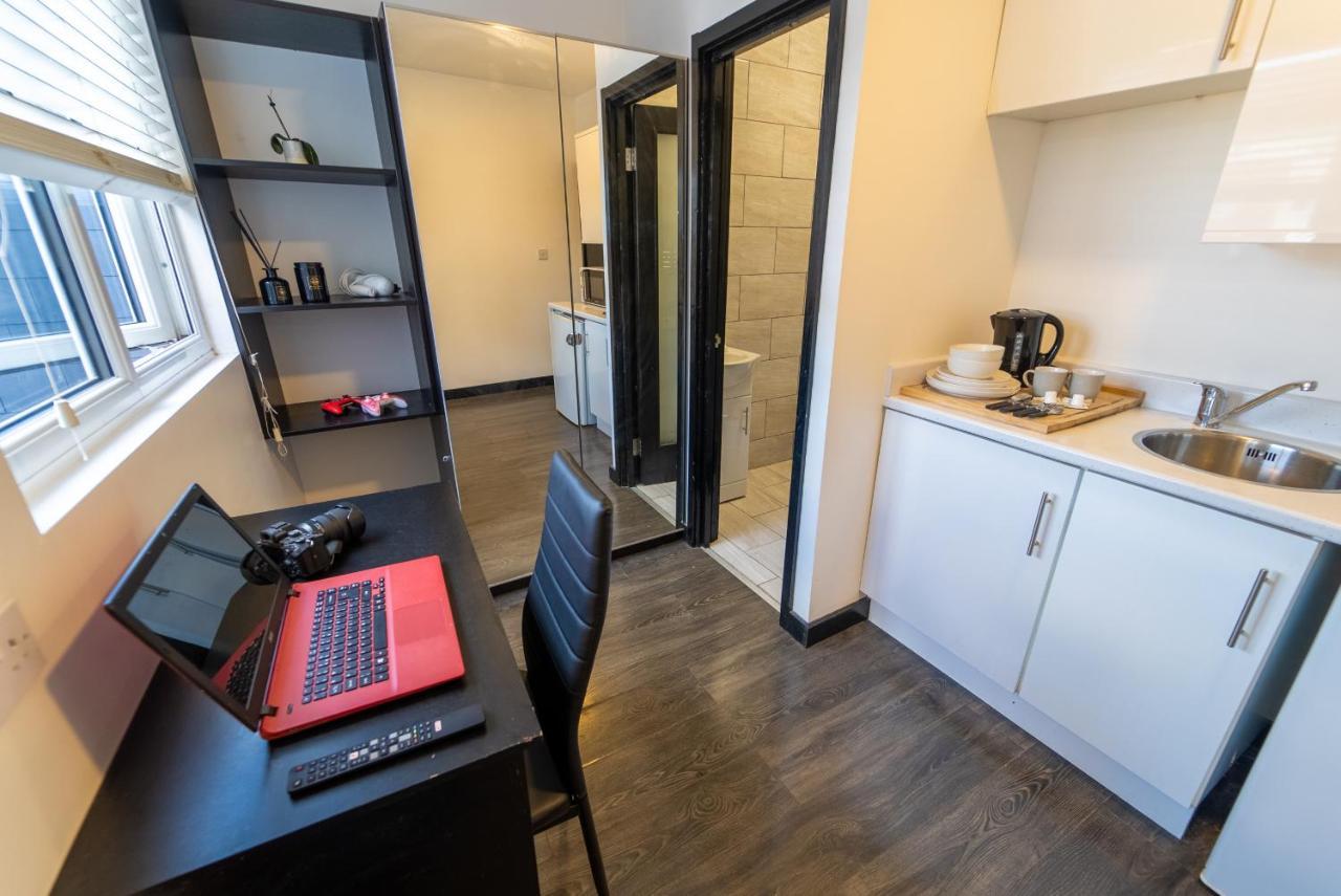 Staysa Equipped Studios Near Qe And Uob In Guesthouse Close To The City! Birmingham Szoba fotó