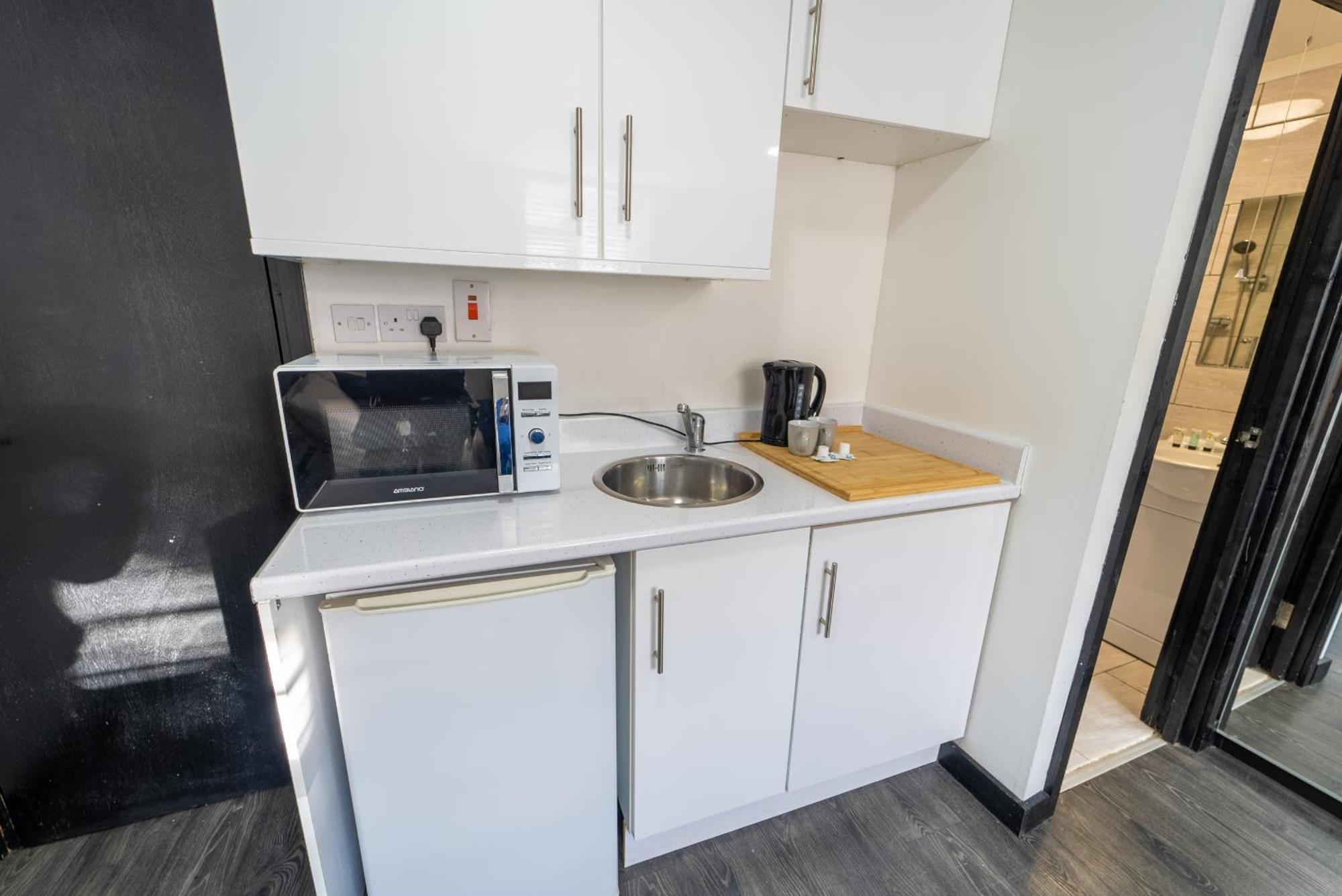Staysa Equipped Studios Near Qe And Uob In Guesthouse Close To The City! Birmingham Szoba fotó