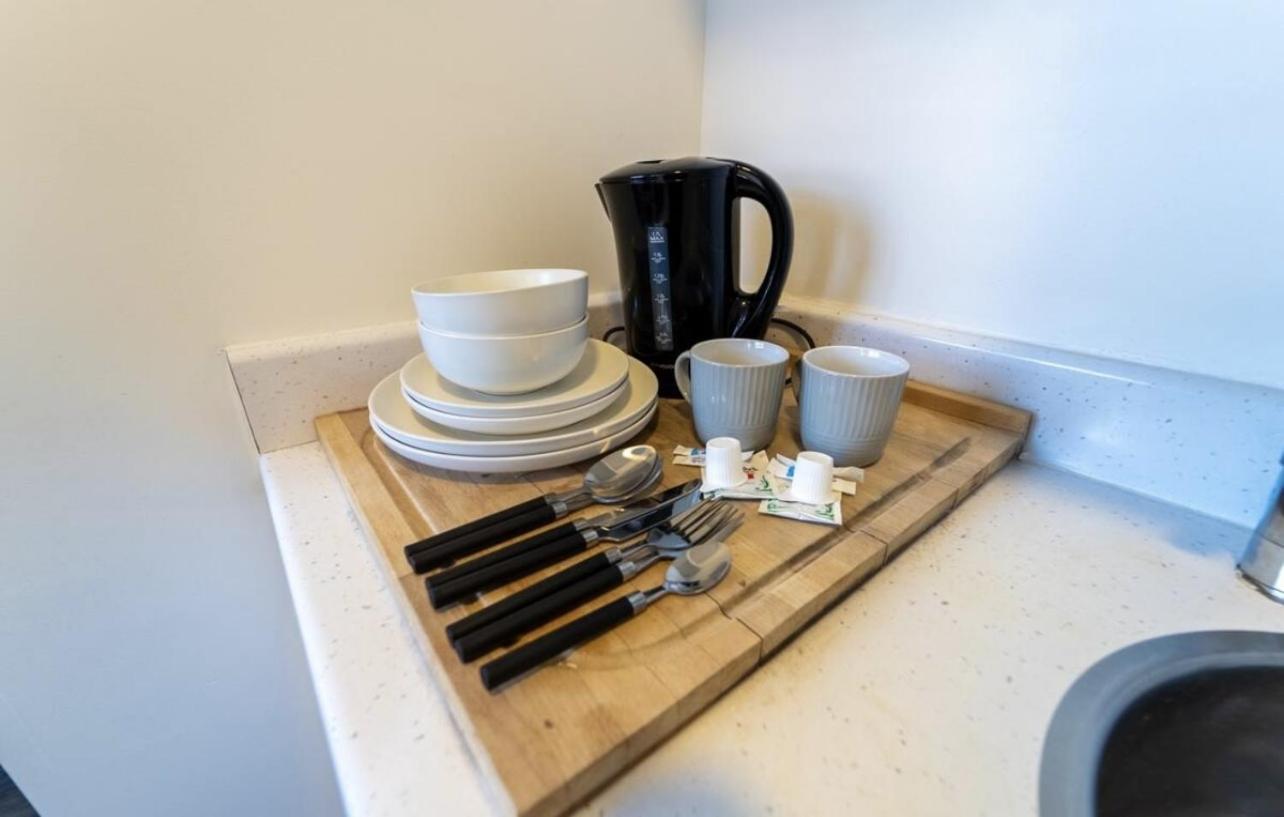Staysa Equipped Studios Near Qe And Uob In Guesthouse Close To The City! Birmingham Kültér fotó